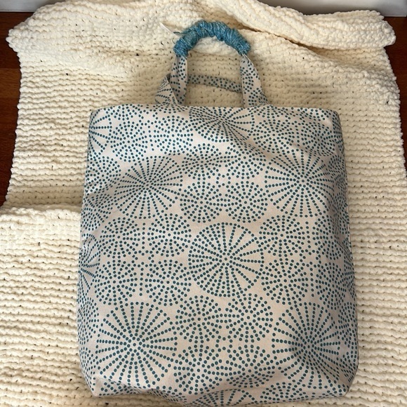 Shopper Graphic Tote Bag with Silk Scarf - Picture 4 of 9